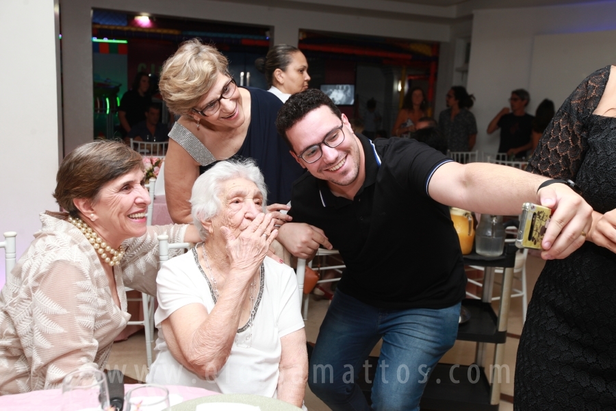 ANIVERSÁRIO DE 100 ANOS DE DONA ZAÍRA DIAS - Eloisa Mattos