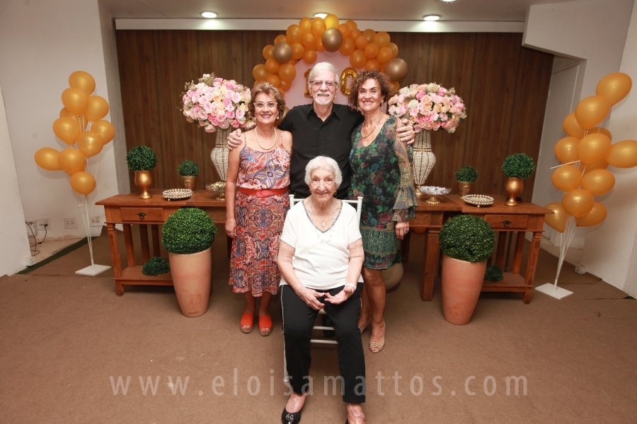 ANIVERSÁRIO DE 100 ANOS DE DONA ZAÍRA DIAS - Eloisa Mattos