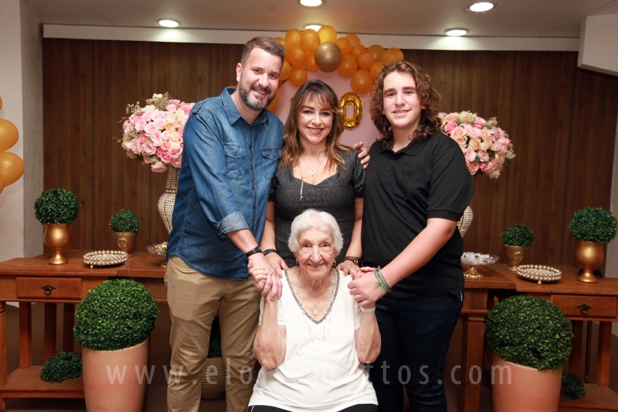 ANIVERSÁRIO DE 100 ANOS DE DONA ZAÍRA DIAS - Eloisa Mattos