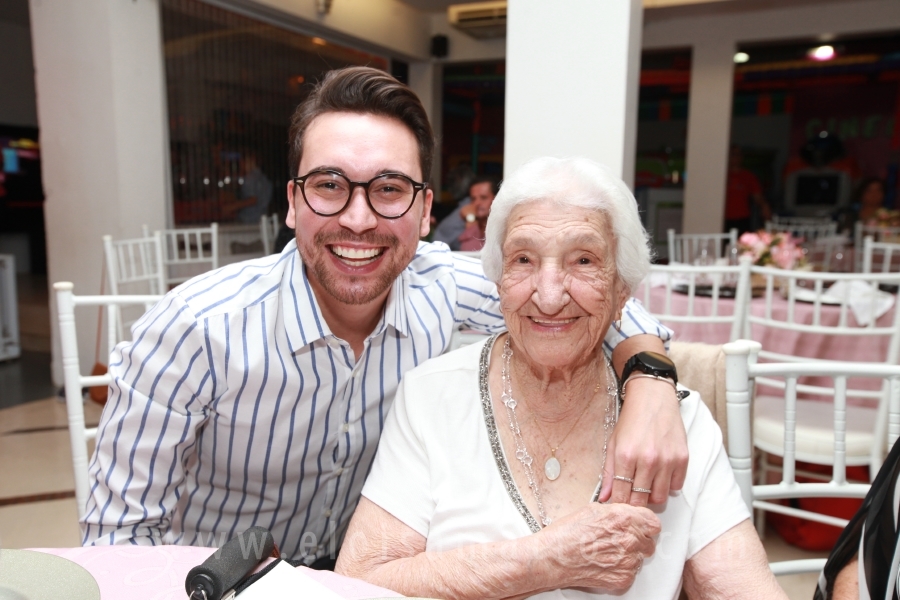 ANIVERSÁRIO DE 100 ANOS DE DONA ZAÍRA DIAS - Eloisa Mattos