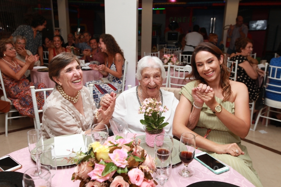 ANIVERSÁRIO DE 100 ANOS DE DONA ZAÍRA DIAS - Eloisa Mattos