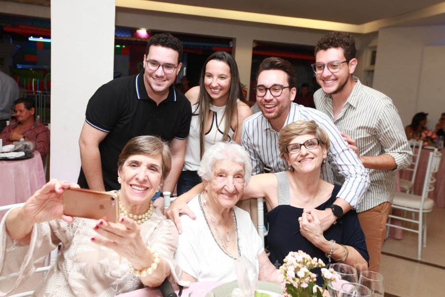 ANIVERSÁRIO DE 100 ANOS DE DONA ZAÍRA DIAS - Eloisa Mattos