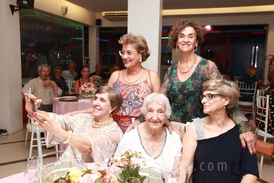 ANIVERSÁRIO DE 100 ANOS DE DONA ZAÍRA DIAS - Eloisa Mattos