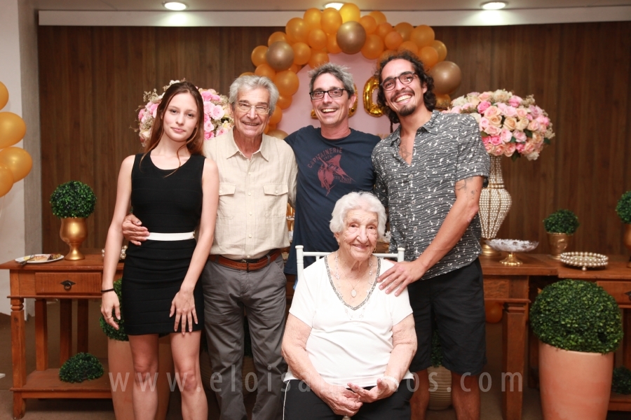 ANIVERSÁRIO DE 100 ANOS DE DONA ZAÍRA DIAS - Eloisa Mattos