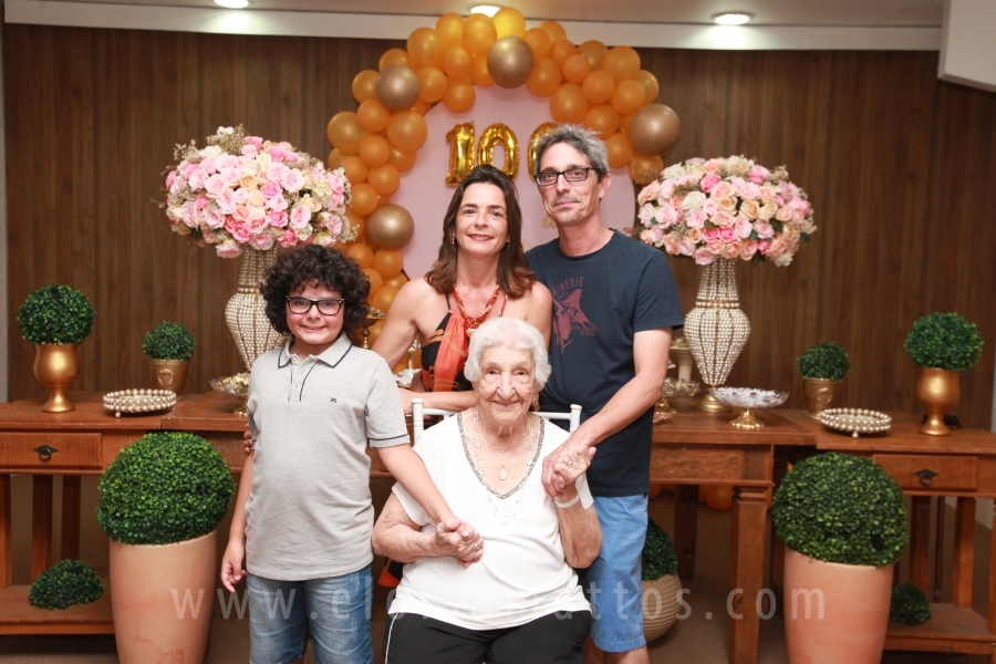 ANIVERSÁRIO DE 100 ANOS DE DONA ZAÍRA DIAS - Eloisa Mattos