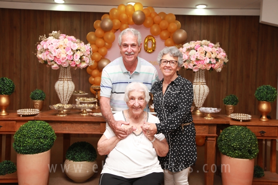 ANIVERSÁRIO DE 100 ANOS DE DONA ZAÍRA DIAS - Eloisa Mattos