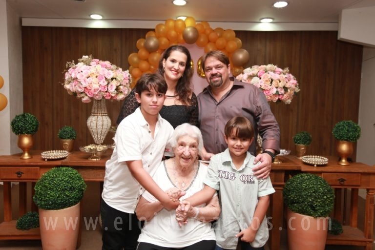 resized_ZAIRA100-ELOMATTOS (39)
