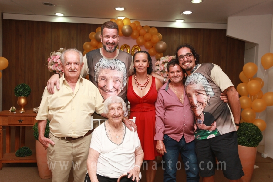 ANIVERSÁRIO DE 100 ANOS DE DONA ZAÍRA DIAS - Eloisa Mattos