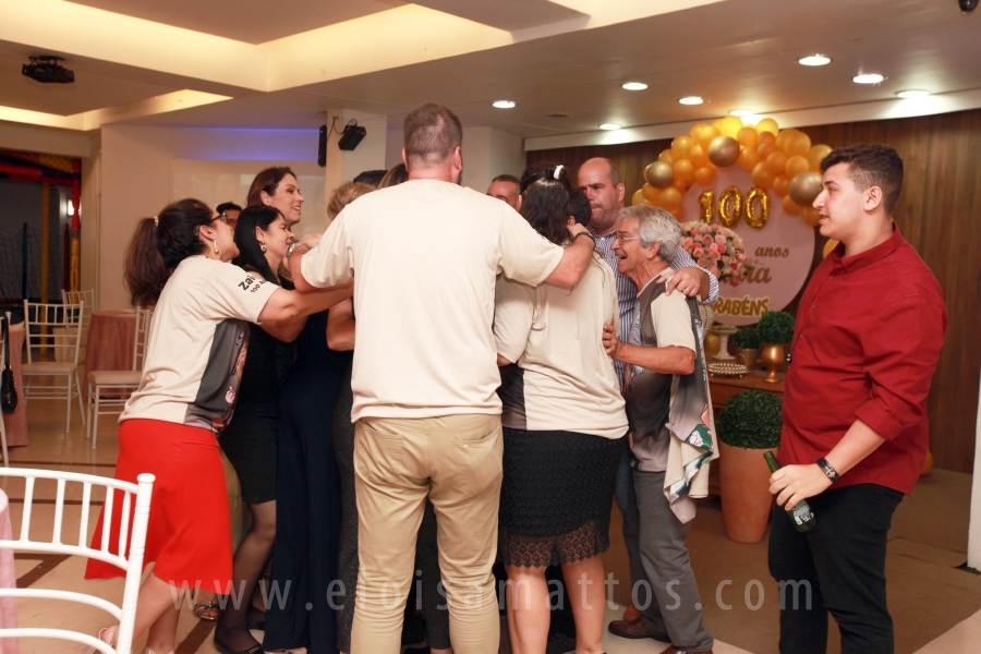 ANIVERSÁRIO DE 100 ANOS DE DONA ZAÍRA DIAS - Eloisa Mattos