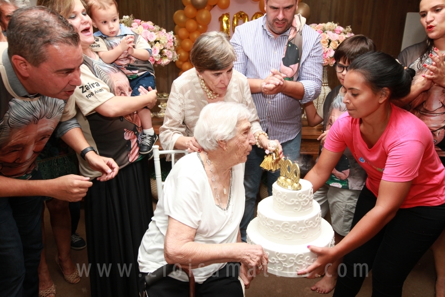 ANIVERSÁRIO DE 100 ANOS DE DONA ZAÍRA DIAS - Eloisa Mattos