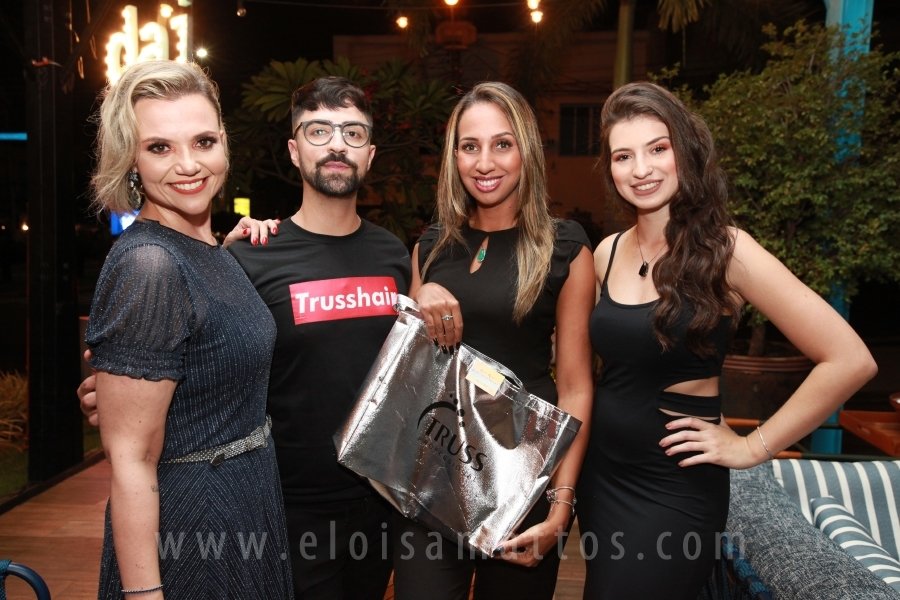 LANÇAMENTO BEACH WAVES TRUSS – BY CAROL CARVALHO - Eloisa Mattos