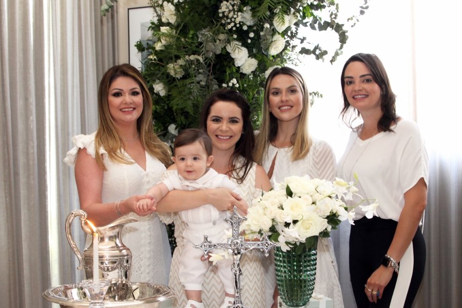 BATIZADO DE LEO DE SETA BUCHDID VERDI - Eloisa Mattos