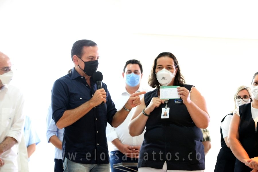 COMPLEXO FUNFARME INICIA VACINAÇÃO DE SEUS COLABORADORES CONTRA A COVID-19 - Eloisa Mattos