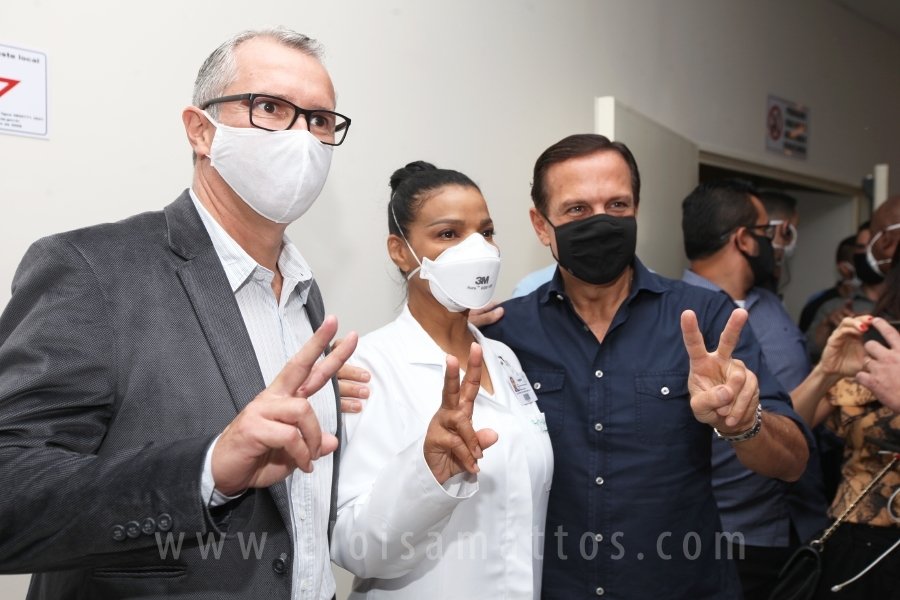 COMPLEXO FUNFARME INICIA VACINAÇÃO DE SEUS COLABORADORES CONTRA A COVID-19 - Eloisa Mattos