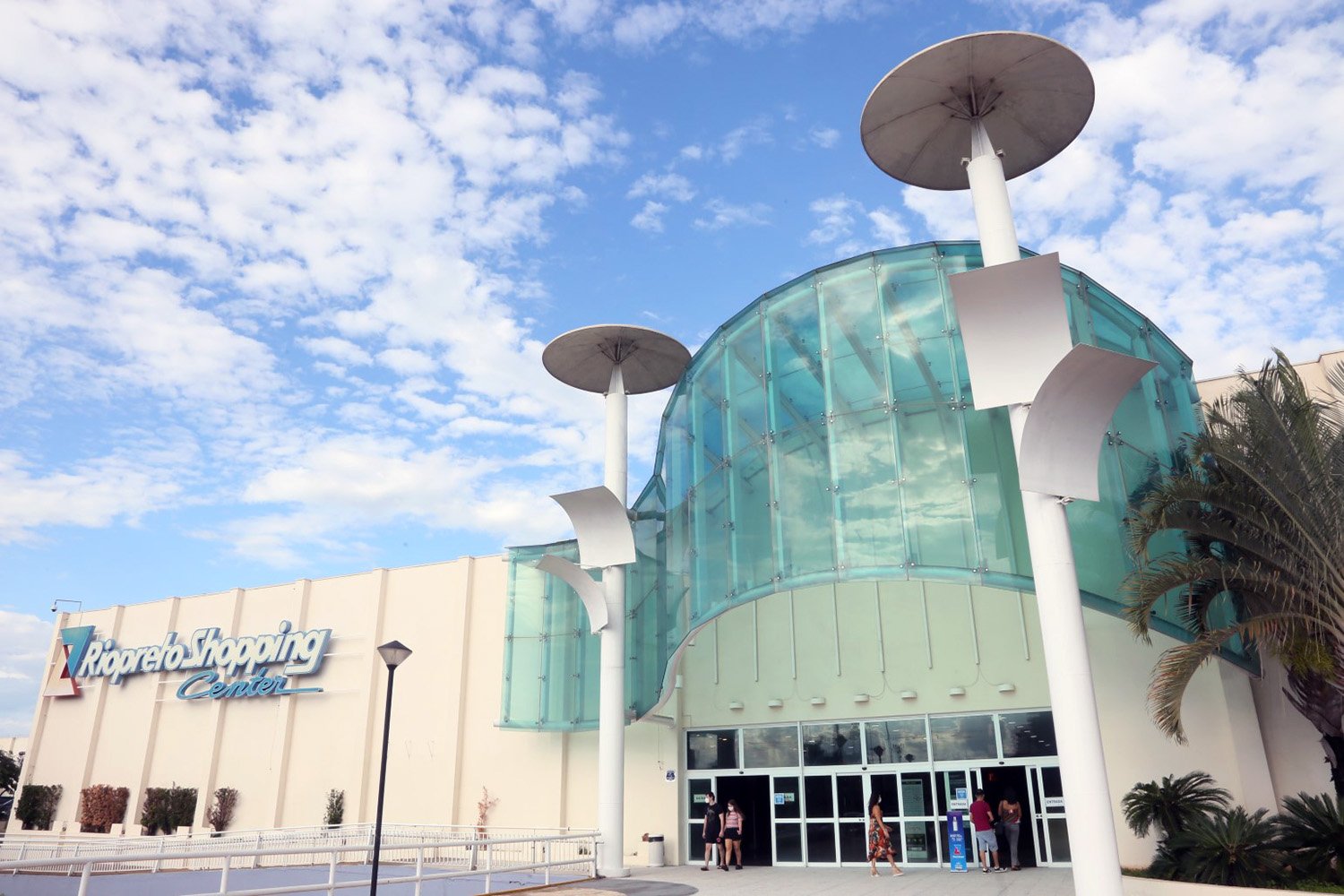 RIOPRETO SHOPPING RECEBE CLIENTES COM SEGURANÇA E TRANQUILIDADE NESTA RETOMADA GRADUAL