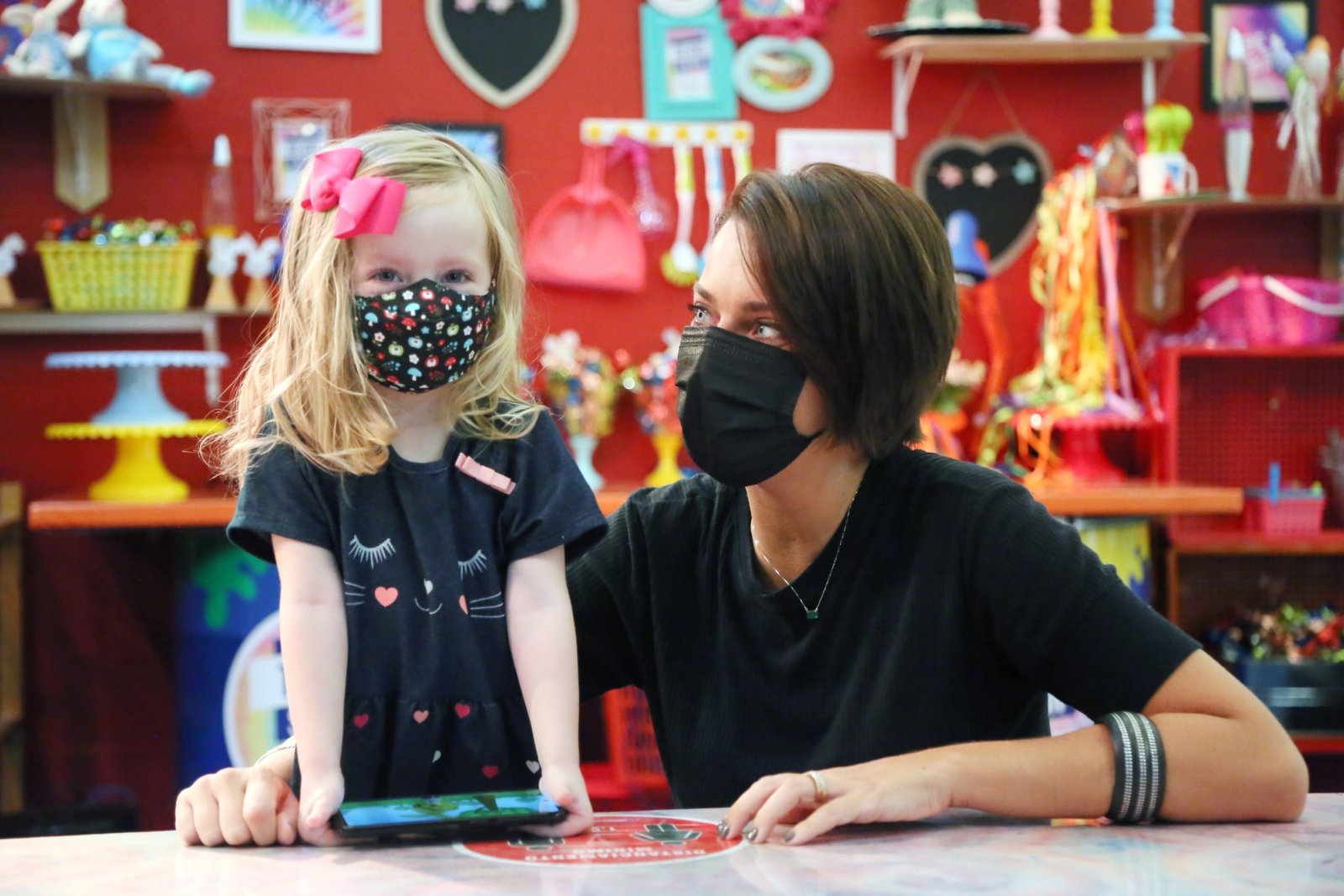 RIOPRETO SHOPPING LANÇA PROGRAMA DIGITAL MON COM CORA SOARES