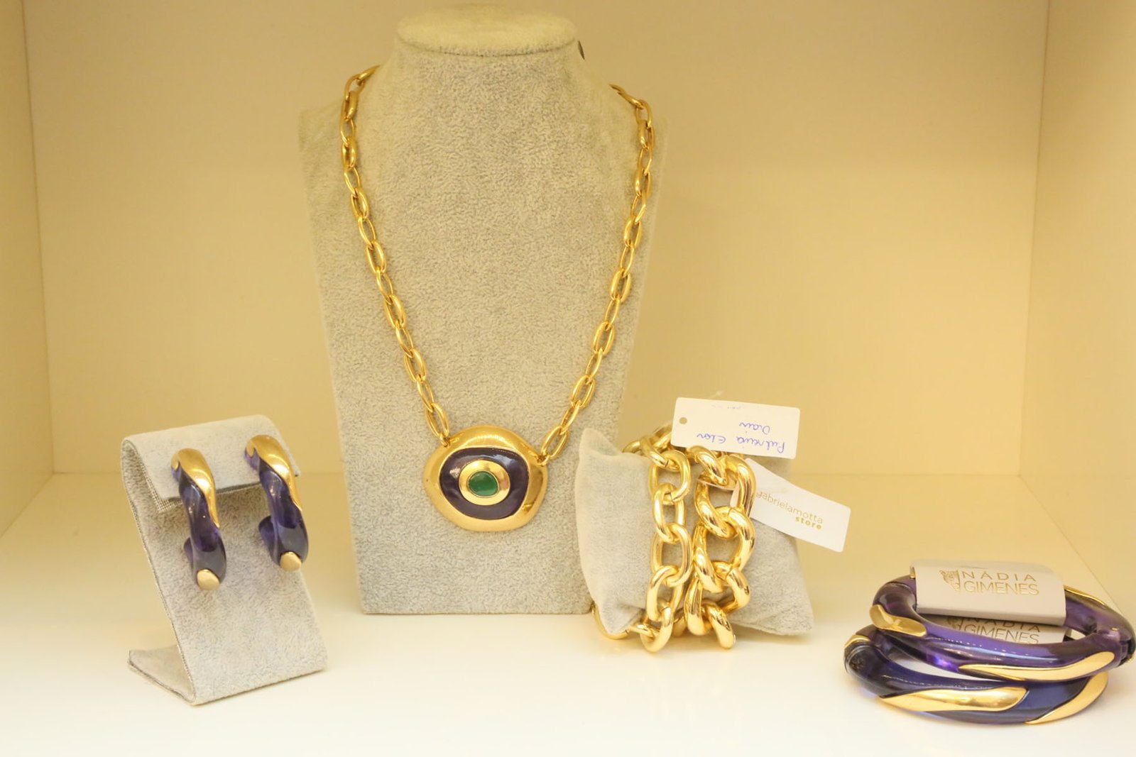 LOJA DE SEMI-JÓIAS  FINAS REINAUGURA NO RIOPREETO SHOPPING