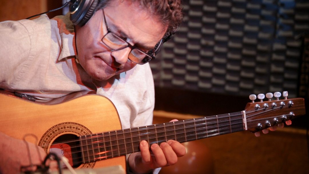 VIOLA: RENATO GAGLIARDI LANÇA SÉRIE DO SUÍTE CABOCLA