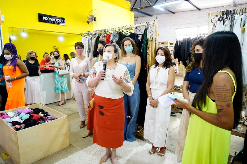 SHOPPING DAS VALQUÍRIAS RECEBE 60 EMPRESÁRIAS EM EVENTO SOLIDÁRIO