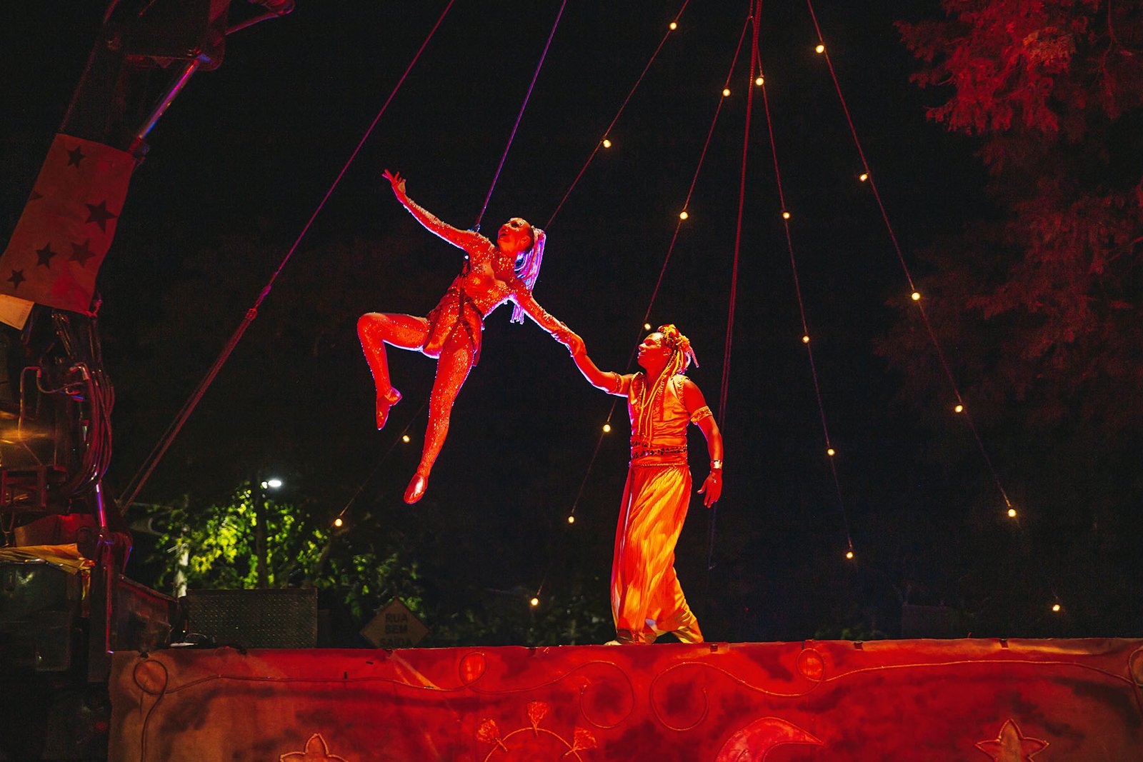 RIOPRETO SHOPPING RECEBE ATRAÇÃO AÉREA DA CIA. DOS PÉS