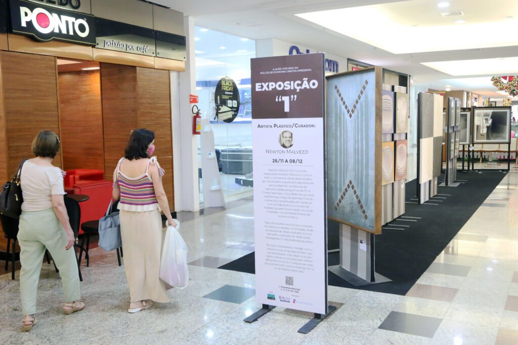 Rio Preto Shopping Recebe pela Primeira Vez, Exposição do Artista Plástico Newton Malvezzi