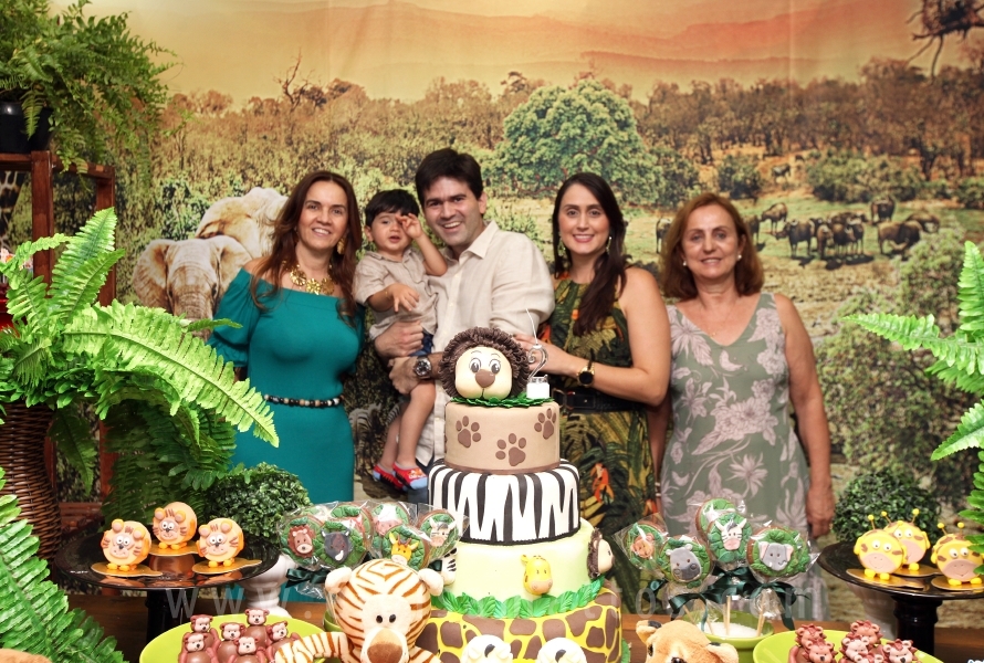 ANIVERSÁRIO DE 2 ANOS DO ANTÔNIO – TEMA “SAFARI, UMA AVENTURA NA SELVA” - Eloisa Mattos