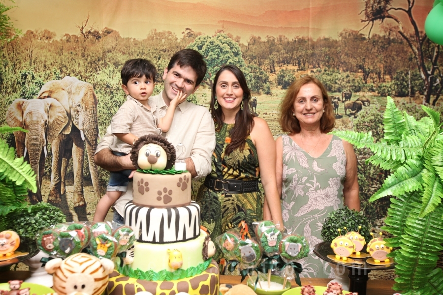 ANIVERSÁRIO DE 2 ANOS DO ANTÔNIO – TEMA “SAFARI, UMA AVENTURA NA SELVA” - Eloisa Mattos