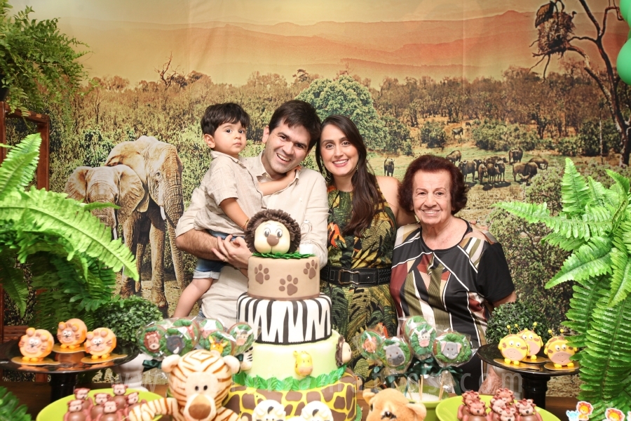 ANIVERSÁRIO DE 2 ANOS DO ANTÔNIO – TEMA “SAFARI, UMA AVENTURA NA SELVA” - Eloisa Mattos