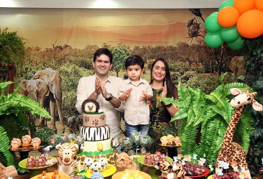 ANIVERSÁRIO DE 2 ANOS DO ANTÔNIO – TEMA “SAFARI, UMA AVENTURA NA SELVA” - Eloisa Mattos