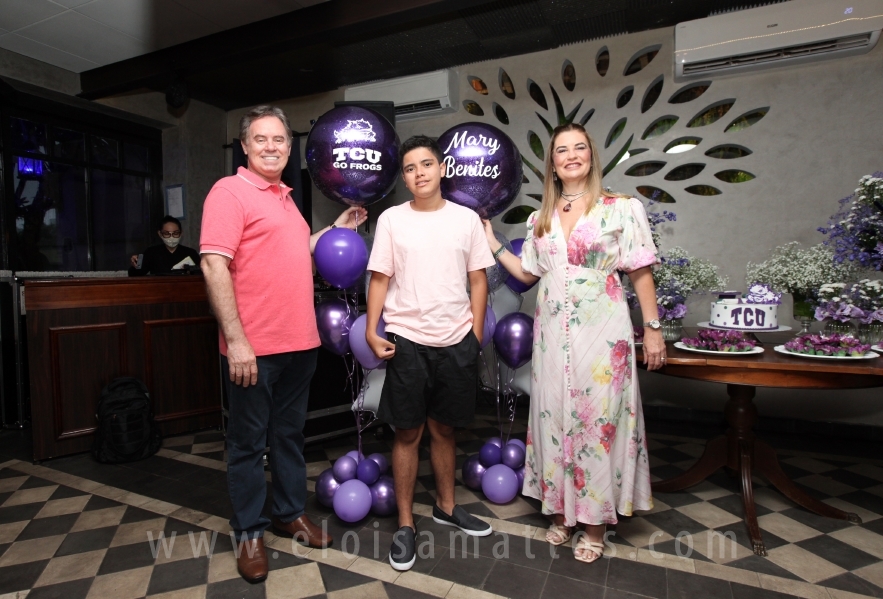 FORMATURA – MESTRADO EM CRIMINOLOGIA – MARIANA ROSÁRIO BENITES (T.C.U.) - Eloisa Mattos