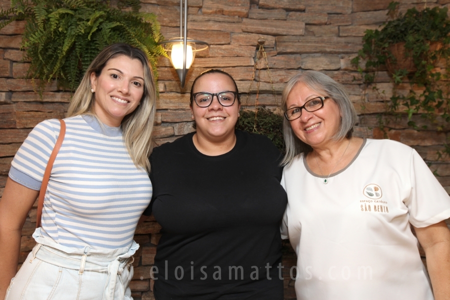 INAUGUROU EM RIO PRETO O ESPAÇO CATÓLICO SÃO BENTO, LOJA, LIVRARIA E CAFÉ (ATRÁS DA IGREJA REDENTORA) - Eloisa Mattos