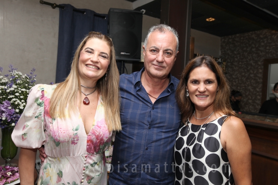 FORMATURA – MESTRADO EM CRIMINOLOGIA – MARIANA ROSÁRIO BENITES (T.C.U.) - Eloisa Mattos