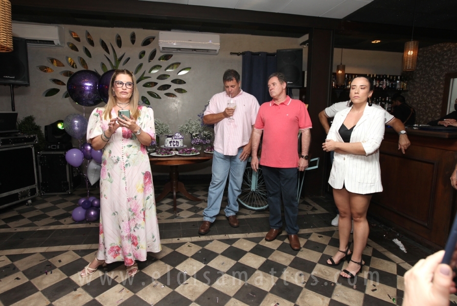 FORMATURA – MESTRADO EM CRIMINOLOGIA – MARIANA ROSÁRIO BENITES (T.C.U.) - Eloisa Mattos