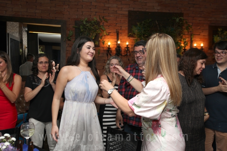 FORMATURA – MESTRADO EM CRIMINOLOGIA – MARIANA ROSÁRIO BENITES (T.C.U.) - Eloisa Mattos