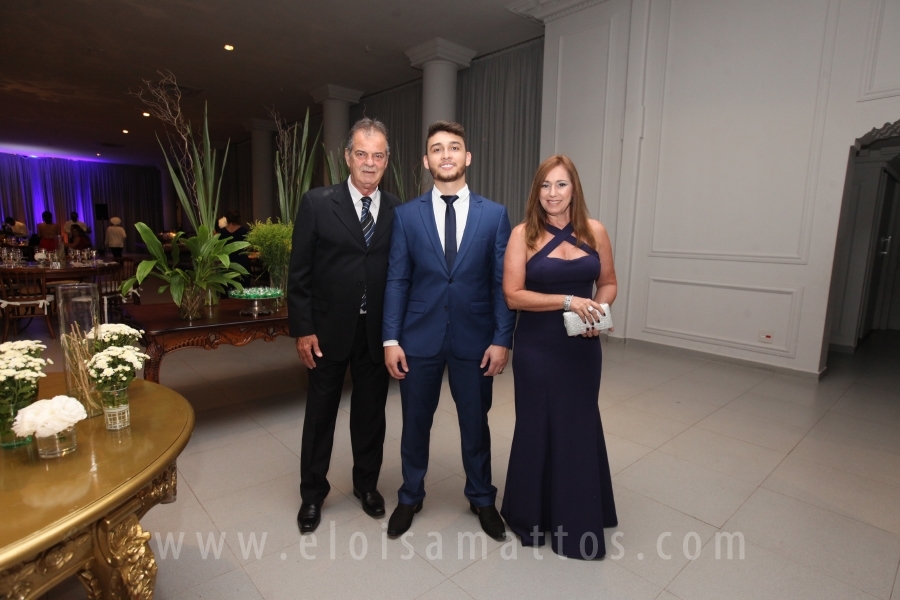 FESTA EM DOSE DUPLA – FORMATURA E ANIVERSÁRIO DE VINÍCIUS BARUFFI DE CASTRO - Eloisa Mattos