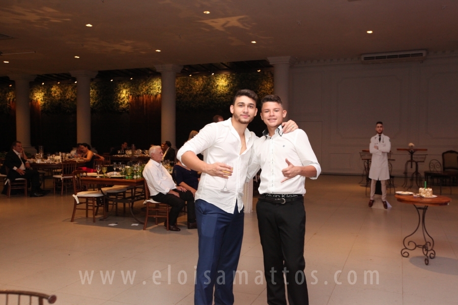 FESTA EM DOSE DUPLA – FORMATURA E ANIVERSÁRIO DE VINÍCIUS BARUFFI DE CASTRO - Eloisa Mattos