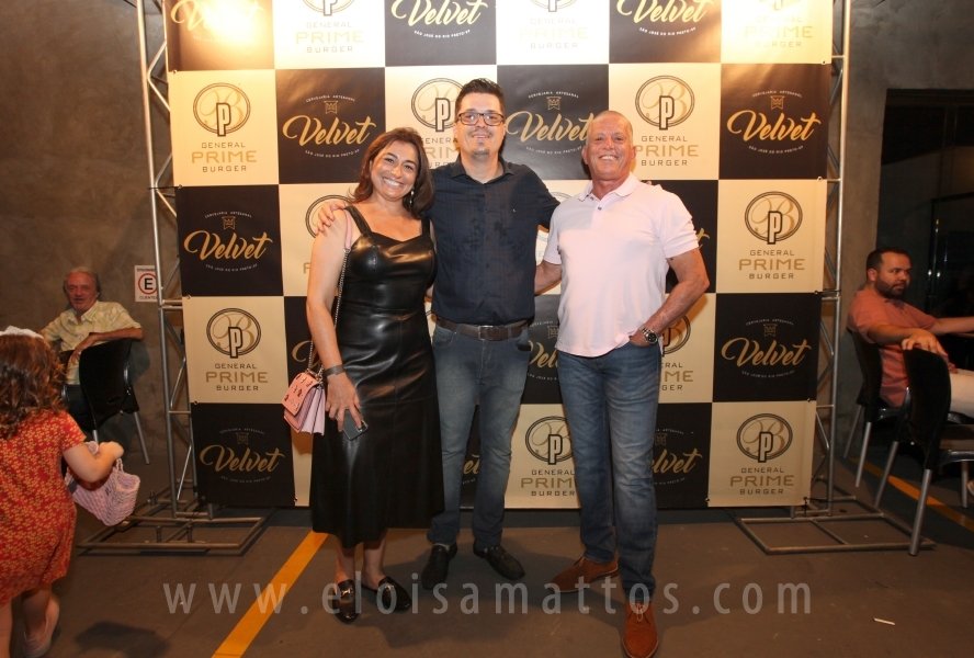 FRANQUIA GENERAL PRIME BURGUER INAUGUROU ONTEM, DIA 01/12/21 –  ANEXO A CERVEJARIA VELVET EM RIO PRETO - Eloisa Mattos