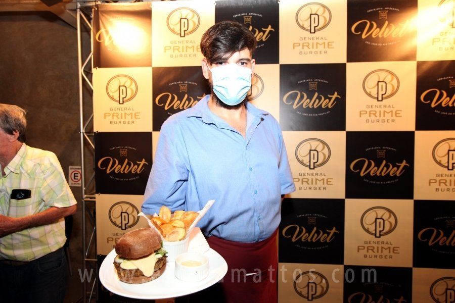 FRANQUIA GENERAL PRIME BURGUER INAUGUROU ONTEM, DIA 01/12/21 –  ANEXO A CERVEJARIA VELVET EM RIO PRETO - Eloisa Mattos
