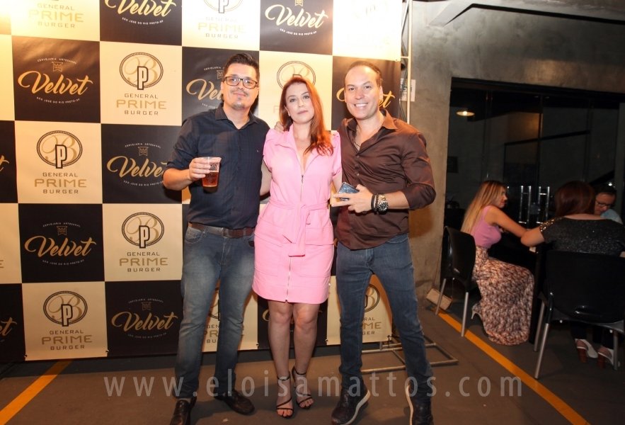 FRANQUIA GENERAL PRIME BURGUER INAUGUROU ONTEM, DIA 01/12/21 –  ANEXO A CERVEJARIA VELVET EM RIO PRETO - Eloisa Mattos