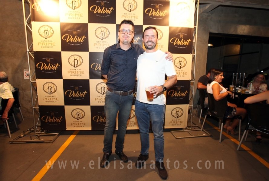FRANQUIA GENERAL PRIME BURGUER INAUGUROU ONTEM, DIA 01/12/21 –  ANEXO A CERVEJARIA VELVET EM RIO PRETO - Eloisa Mattos