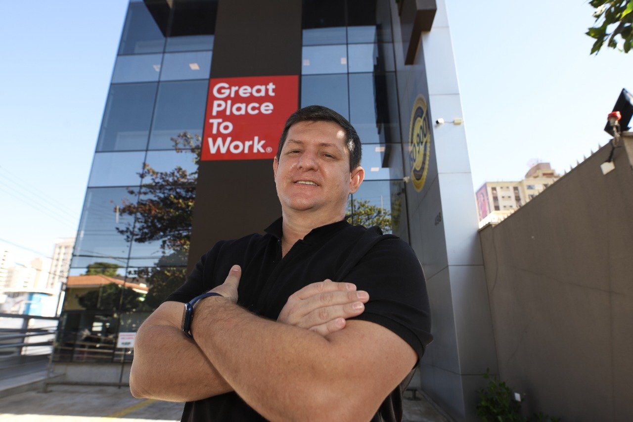 DEZ ANOS DE RISSI CONTABILIDADE MÉDICA