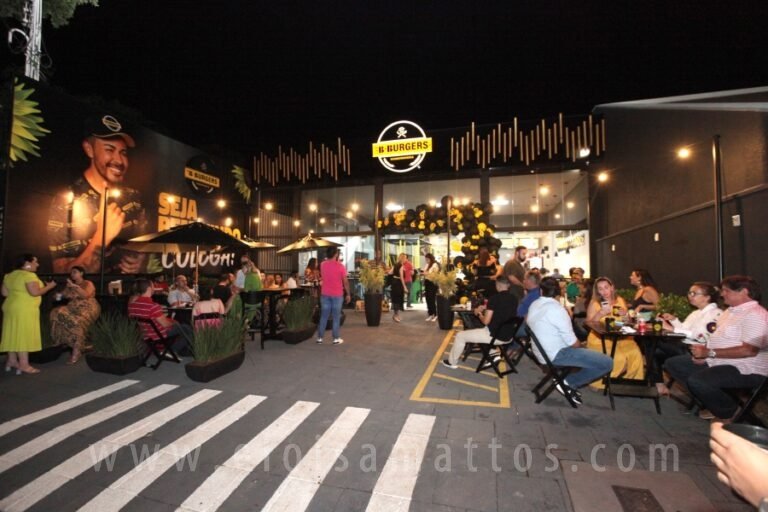 resized_ELO MATTOS-THEBBURGERS (113)