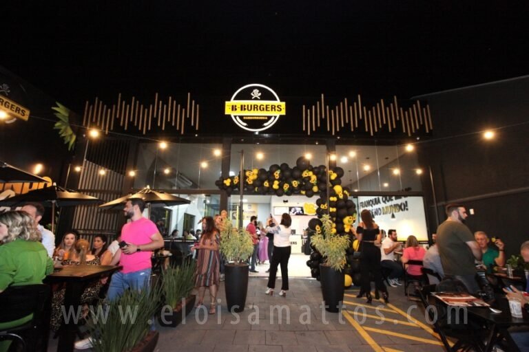 resized_ELO MATTOS-THEBBURGERS (115)
