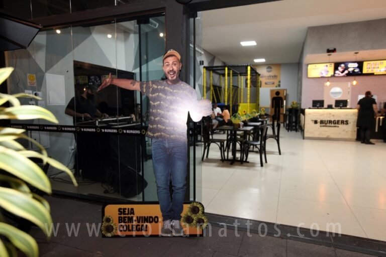 resized_ELO MATTOS-THEBBURGERS (27)
