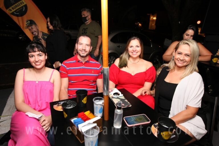 resized_ELO MATTOS-THEBBURGERS (45)