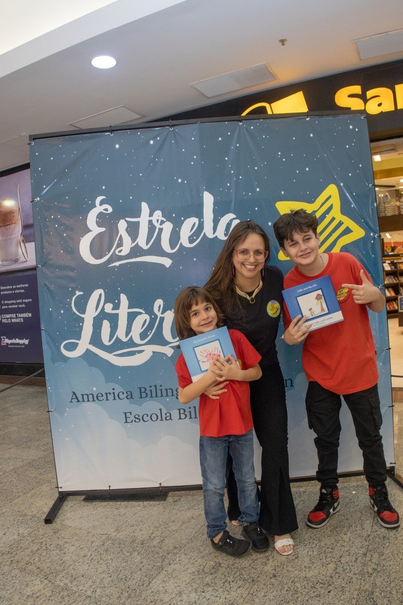 NOITE DE AUTÓGRAFOS