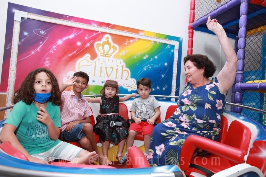ANIVERSÁRIO DE 3 ANOS DA CHIARA – TEMA “PLANETAS” - Eloisa Mattos