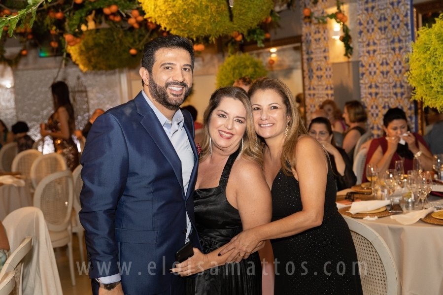 SÉRGIO AZEM, COMEMORA SEU ANIVERSÁRIO DE 52 ANOS – TEMA: VIAGEM – UMA VOLTA AO MUNDO. - Eloisa Mattos