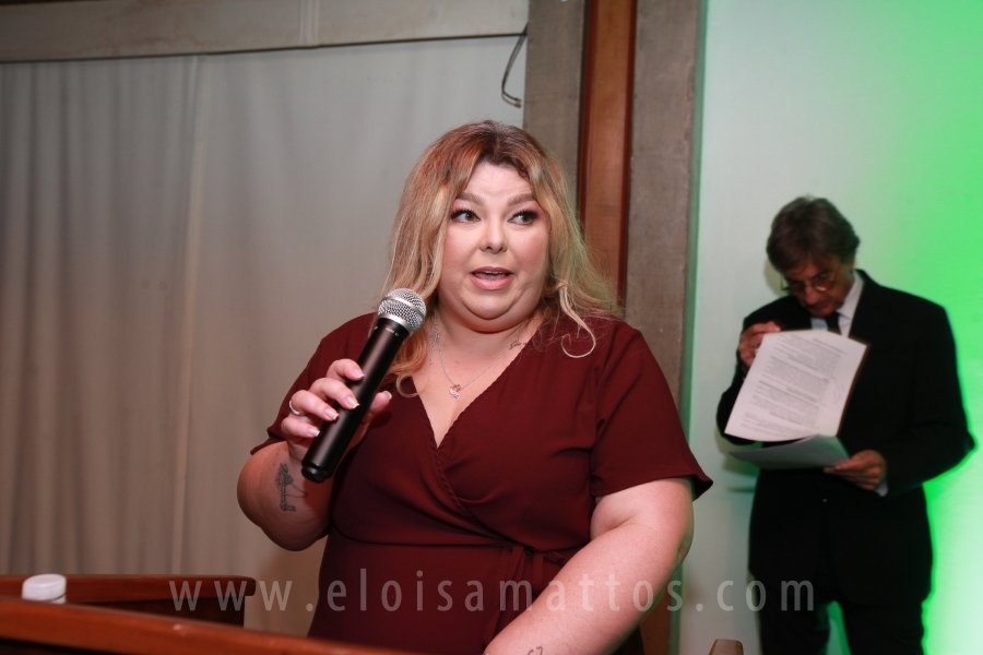 HOMENAGEM DA SMC AOS MÉDICOS E PROFISSIONAIS DA SAÚDE QUE TRABALHARAM NA LUTA CONTRA O COVID-19 - Eloisa Mattos
