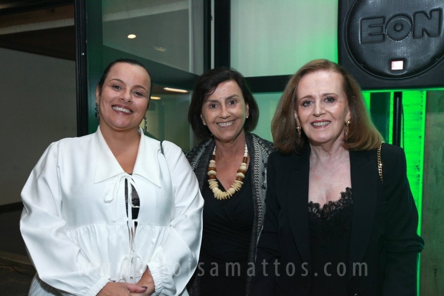 HOMENAGEM DA SMC AOS MÉDICOS E PROFISSIONAIS DA SAÚDE QUE TRABALHARAM NA LUTA CONTRA O COVID-19 - Eloisa Mattos